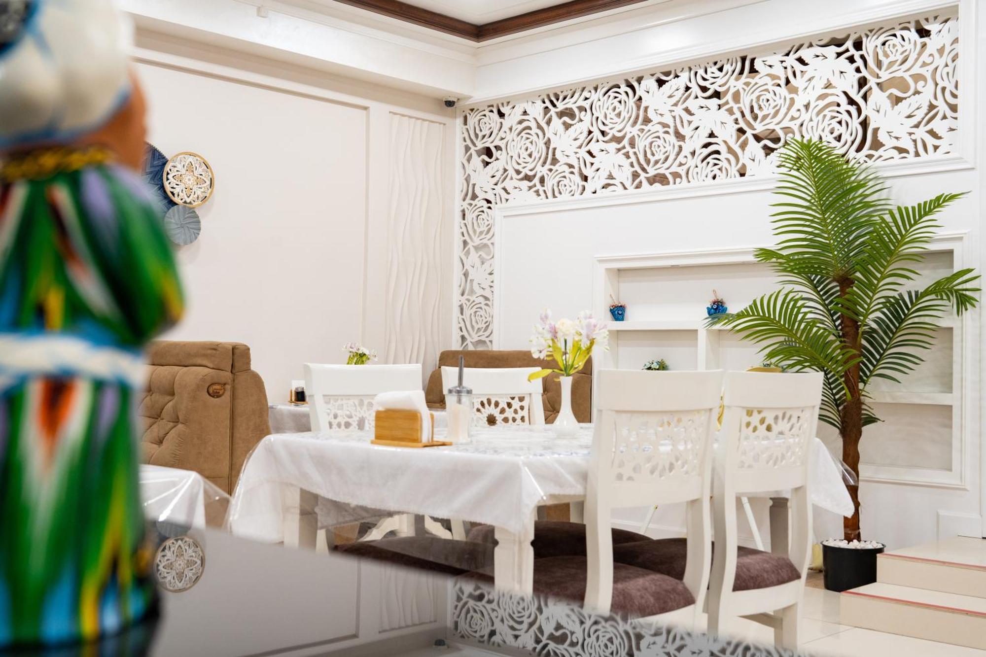 Meros Boutique Hotel Samarkand Bagian luar foto