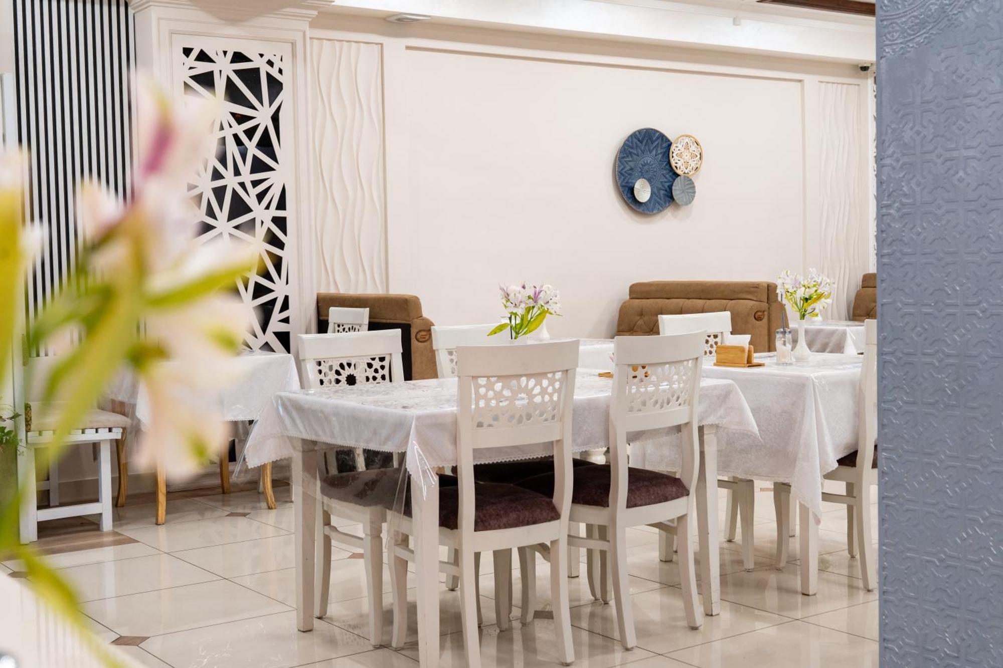 Meros Boutique Hotel Samarkand Bagian luar foto