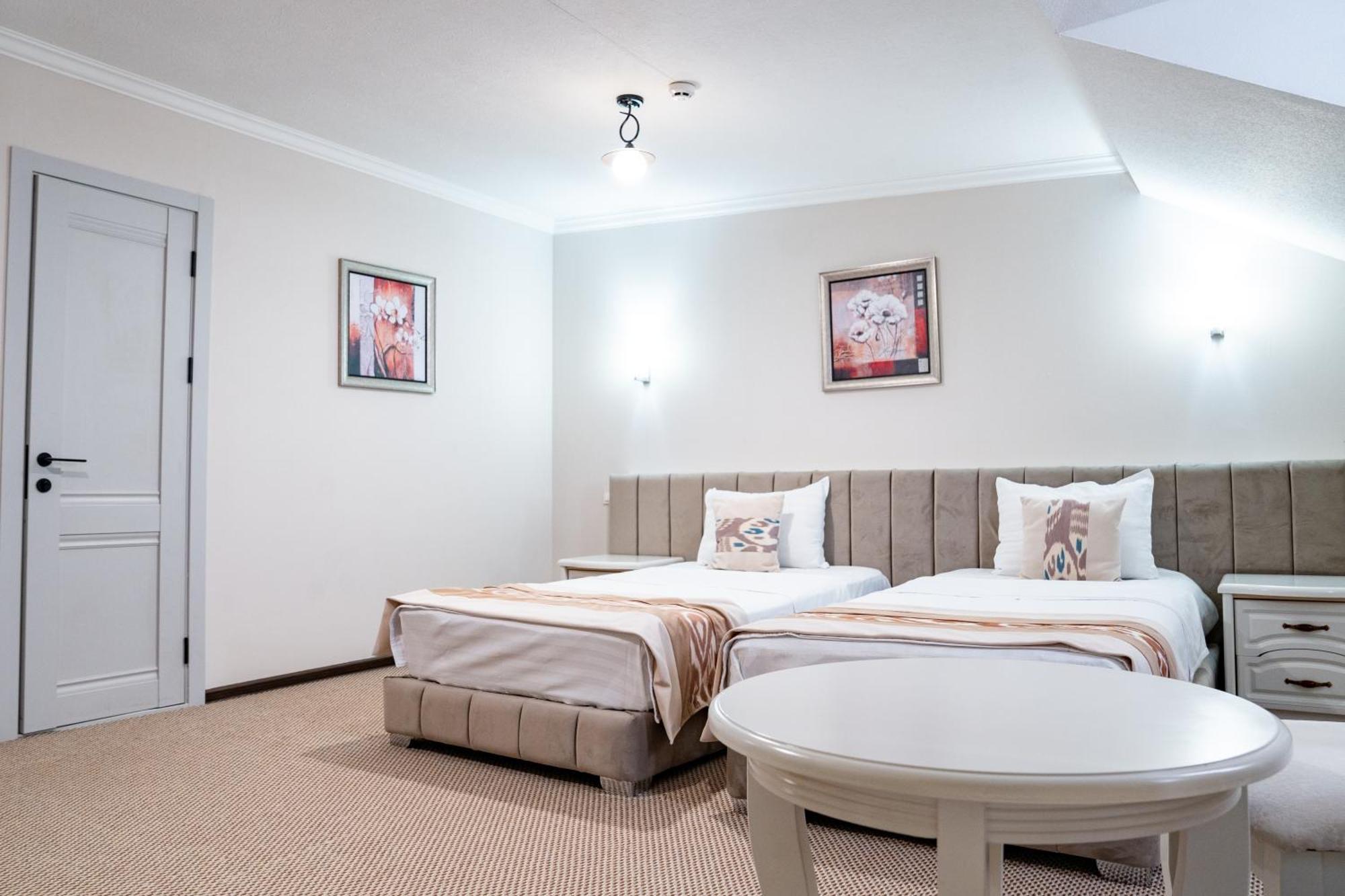 Meros Boutique Hotel Samarkand Bagian luar foto